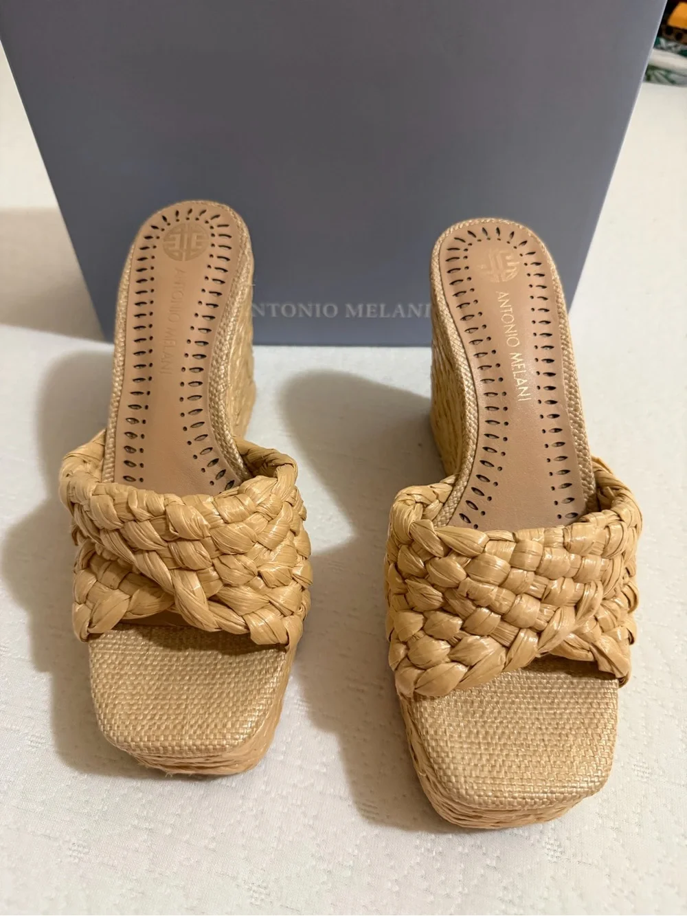 ANTONIO MELANI Like New Size 6 Natural Tan Braided Platform Slide Sandals
